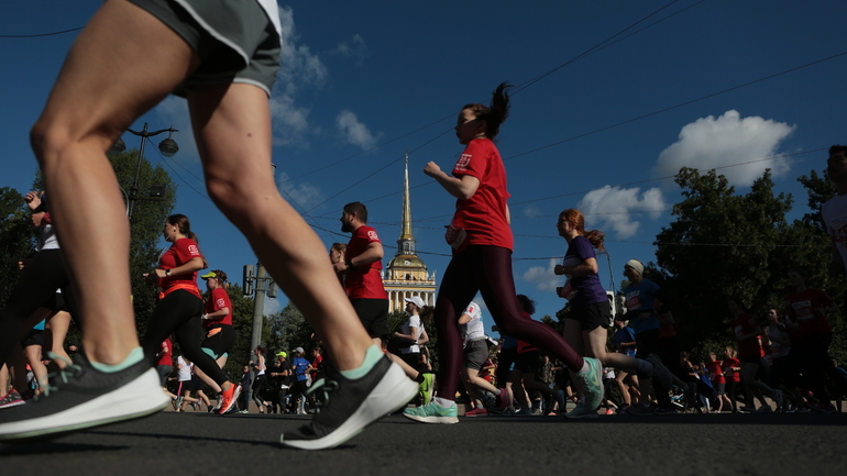 Марафон «Белые ночи» в Петербурге соберет 20 тысяч бегунов из разных стран