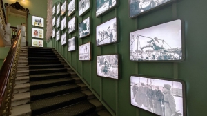 Картины с гор: в Музее спорта Петербурга открыли выставку художников-альпинистов