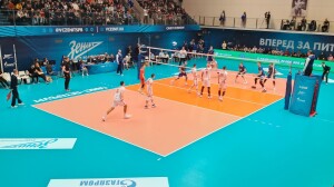 Волейбольный «Зенит» начал год с победы над МГТУ