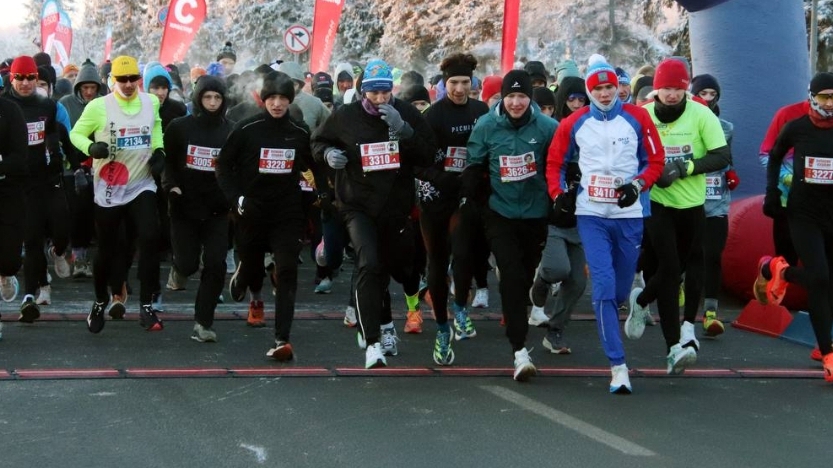 Тысяча человек приняли участие в юбилейном 55-ом пробеге «Пулково-Пушкин»